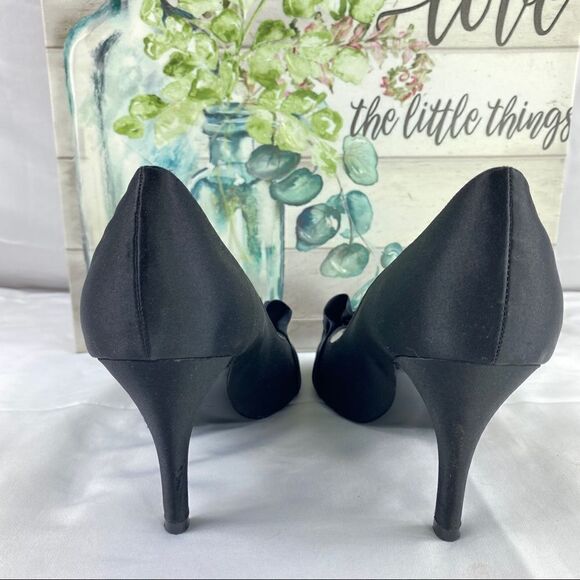 Nina Satin Ruffle Peep Toe Heels Black 8.5 - Picture 8 of 11